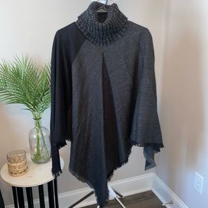 Women’s cape/ shaw NWOT one size